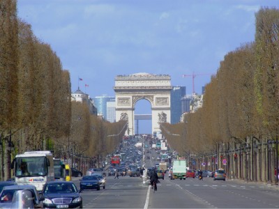 法国驾车人示威抗议活动将再次影响交通出行